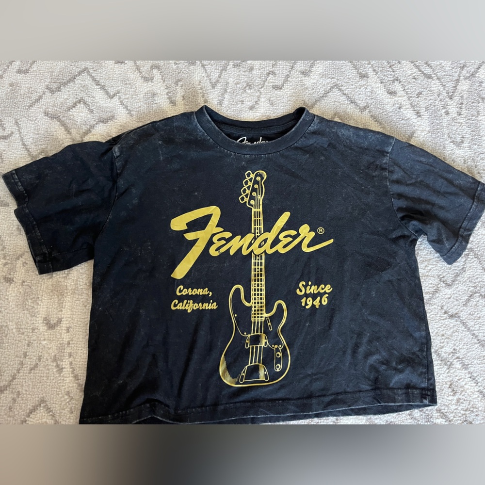 Fender Crop Top Black T-Shirt with Gold Print Size Medium